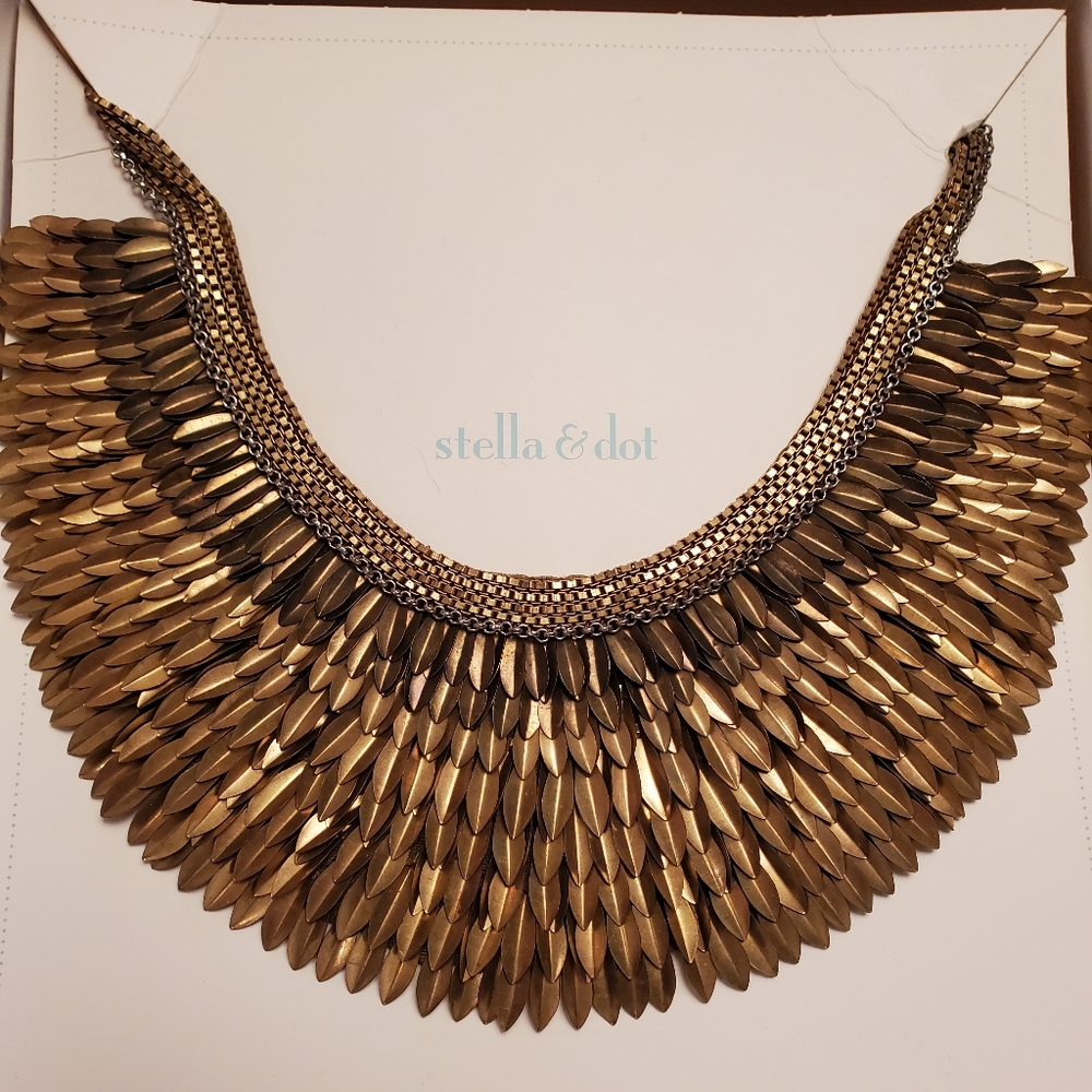 Stella & Dot Pegasus Necklace